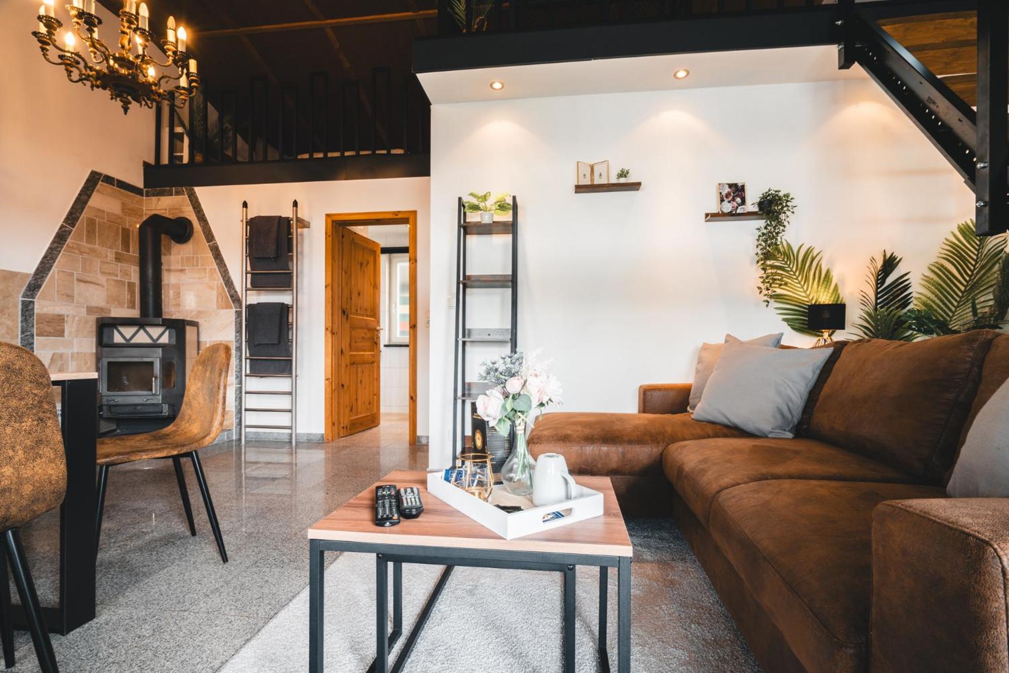 Black Tiger Seaside - Ferienwohnungen Direkt Am See Garden Rom bilde